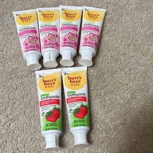 Lot of 6 Burt’s Bees kids toothpaste